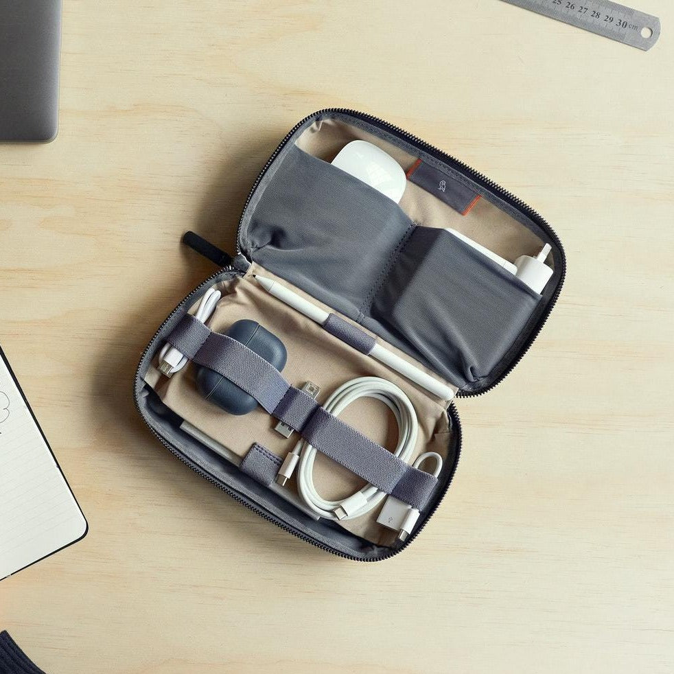 Bellroy, Bellroy Tech Kit - A clever zip pouch to store your tech accessories