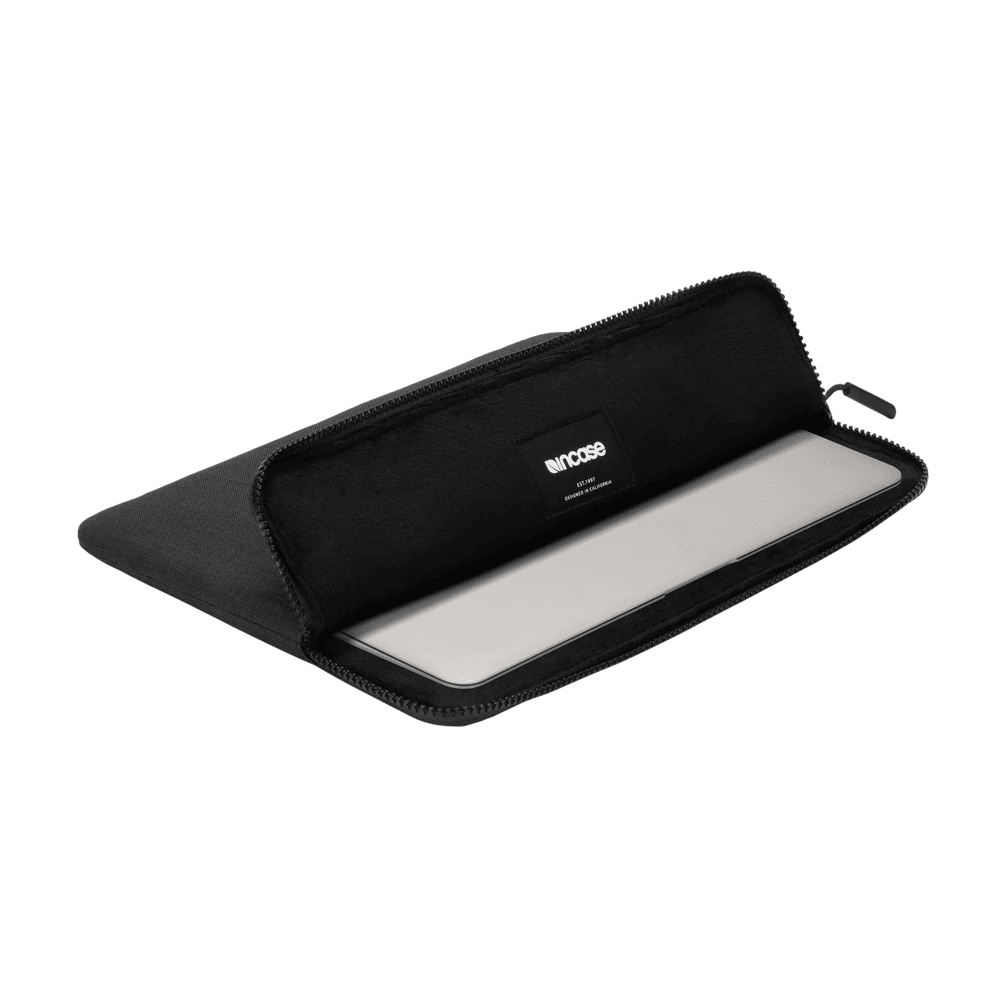 INCASE, Incase Slim Sleeve With Woolenex for MacBook Pro 13"- Thunderbolt (USB-C) & MacBook Air 13" w/ Retina