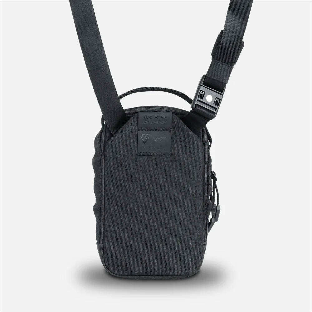 Wandrd, Wandrd X1 Crossbody  Bag - Black